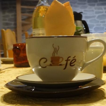 Les Glycines Bed & Breakfast Cheyssieu Bagian luar foto