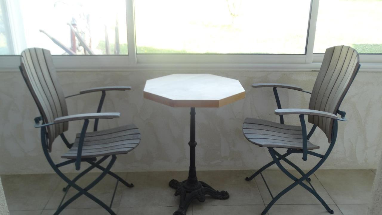 Les Glycines Bed & Breakfast Cheyssieu Ruang foto
