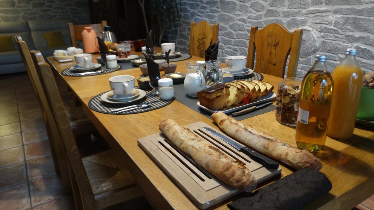 Les Glycines Bed & Breakfast Cheyssieu Bagian luar foto