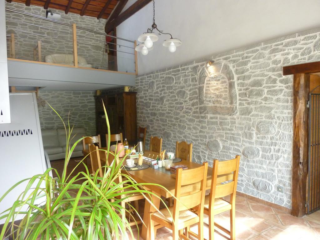 Les Glycines Bed & Breakfast Cheyssieu Bagian luar foto